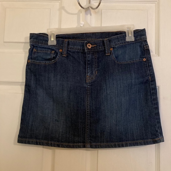 GAP Demin Fleur- de-lis Jean Skirt - Picture 1 of 6